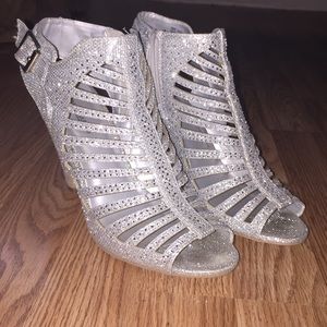 High heel shoes